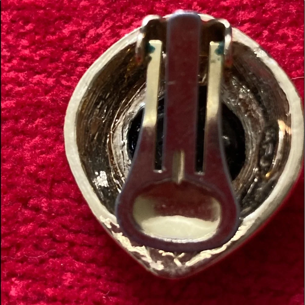 EUC VINTAGE AMERICAN FASHION JEWELS, INC GORGEOUS CLIP EARRINGS - Picture 5 of 7
